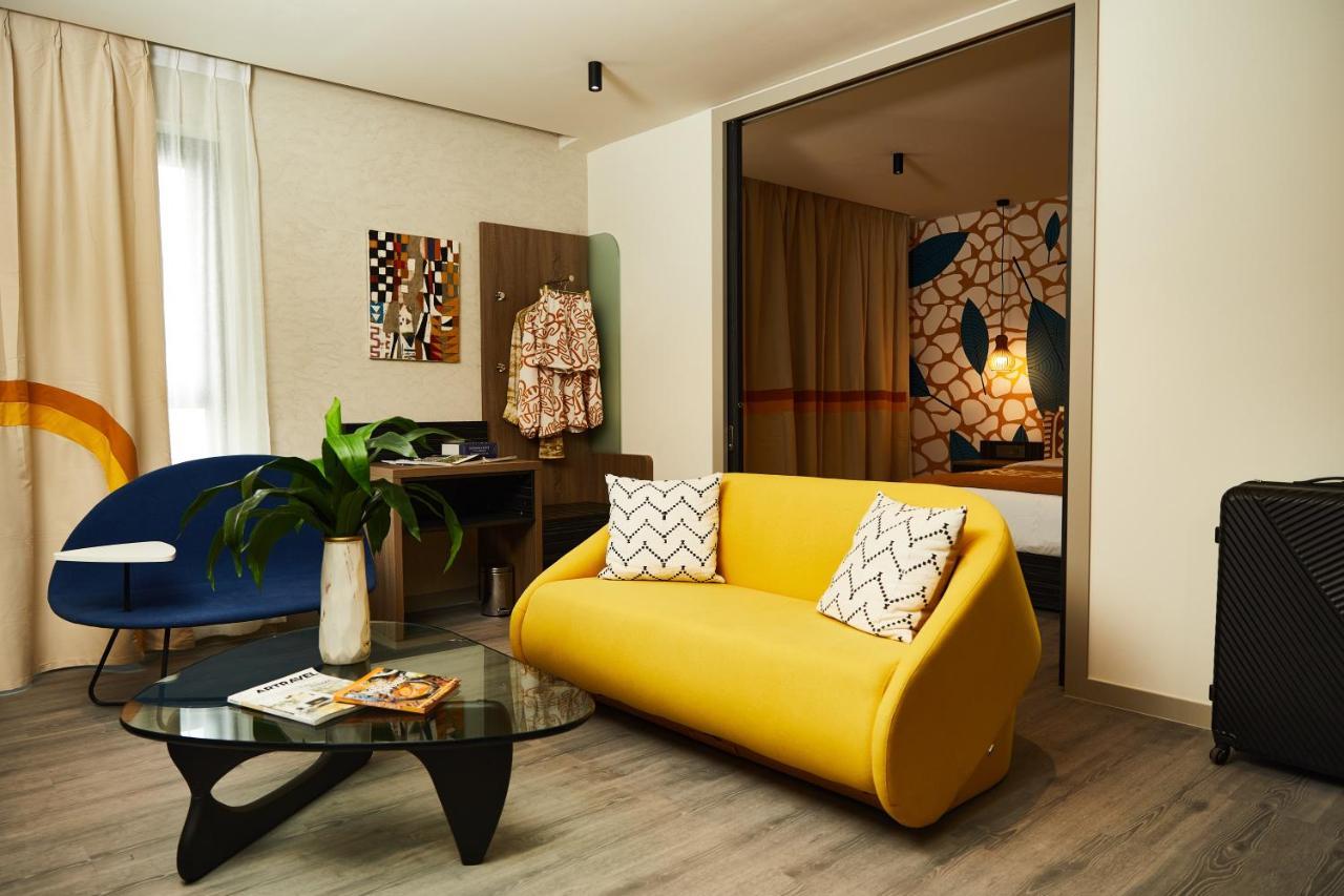 Onomo Hotel Abidjan Exterior photo