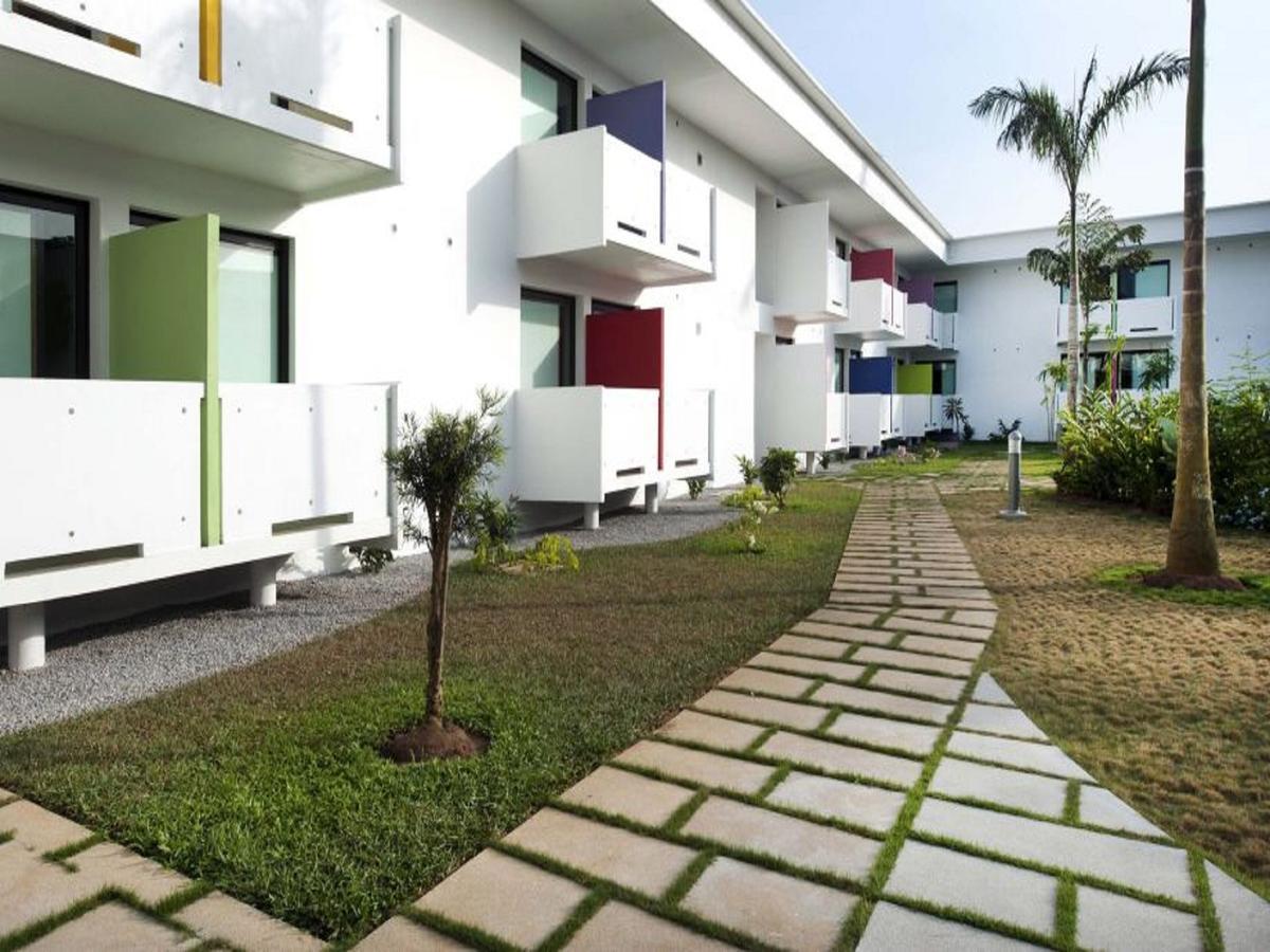Onomo Hotel Abidjan Exterior photo